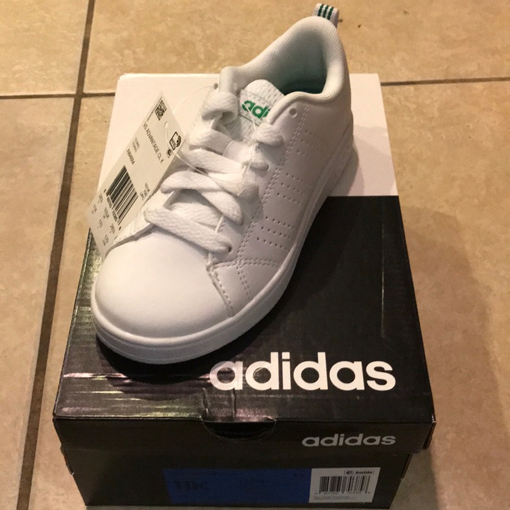 Adidas kids sneakers unisex, black Friday 2020🎉🎊